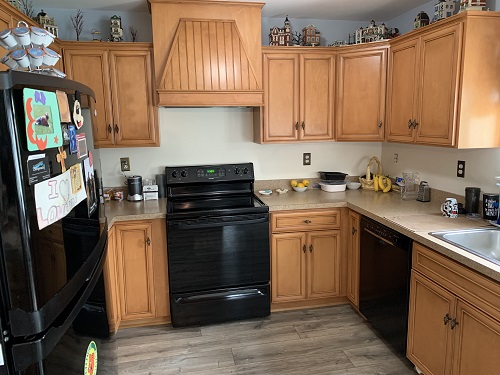 Beige backsplash before
